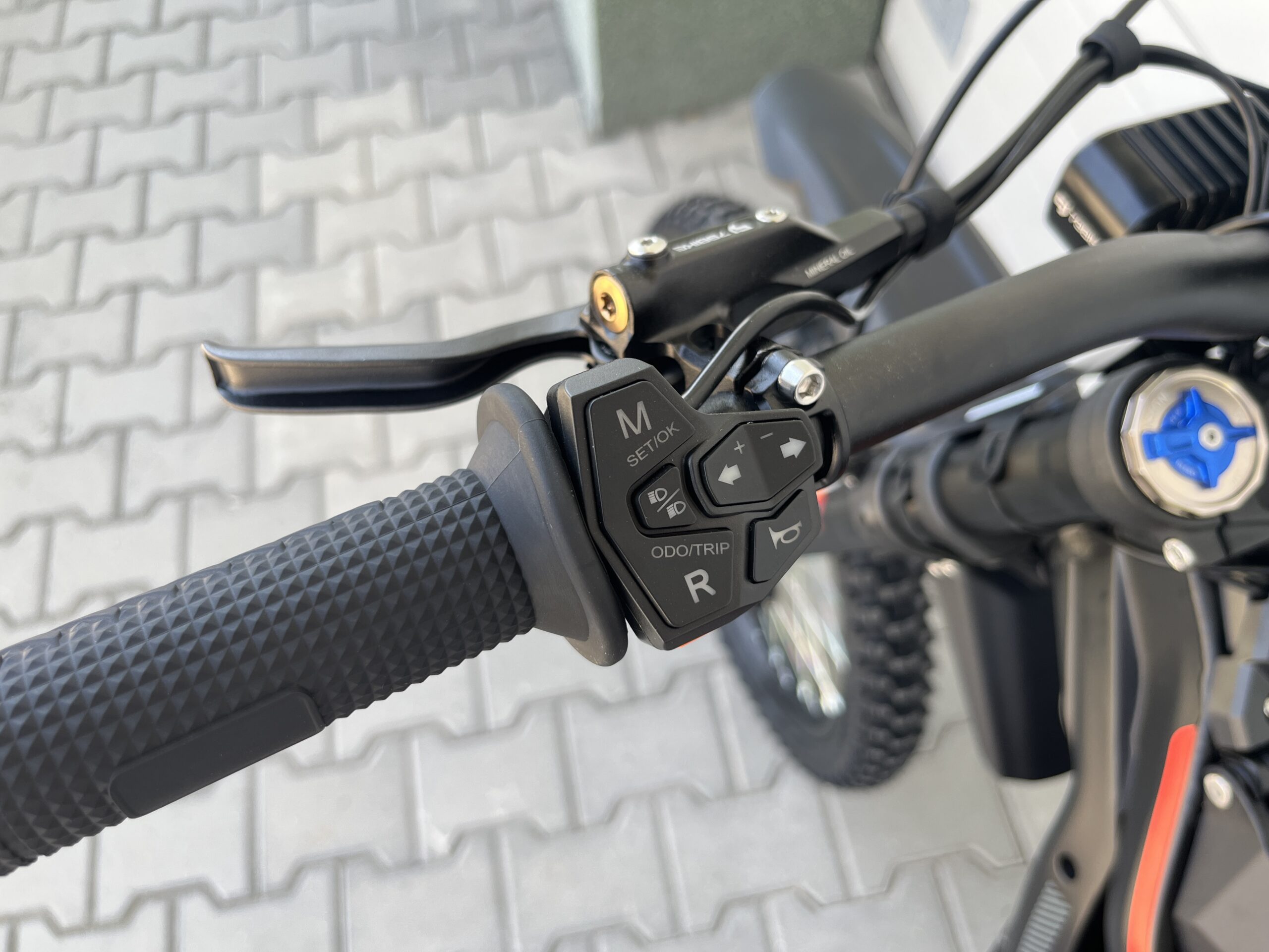 79 bike falcon pro
